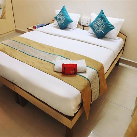 Oyo 946 Royce Studio Apartments Pune Eksteriør bilde