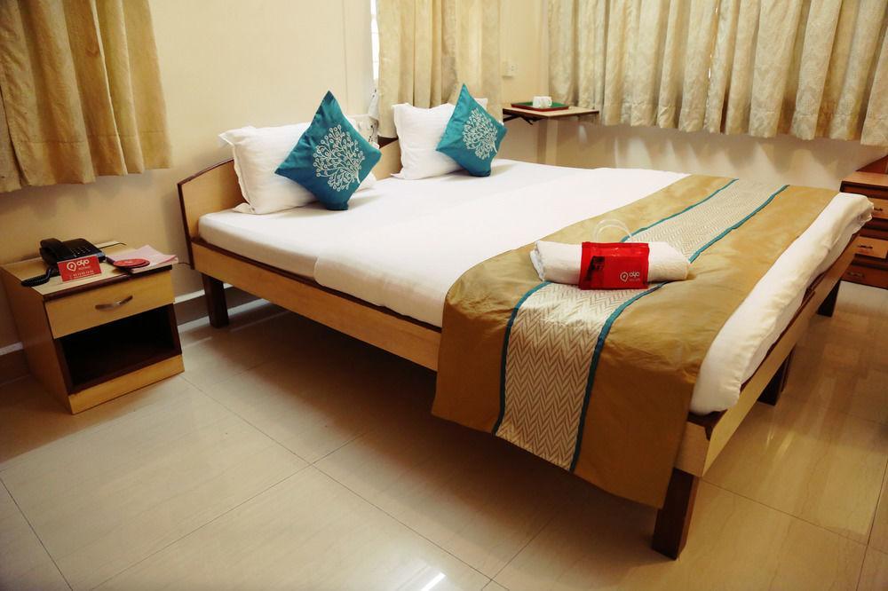 Oyo 946 Royce Studio Apartments Pune Eksteriør bilde