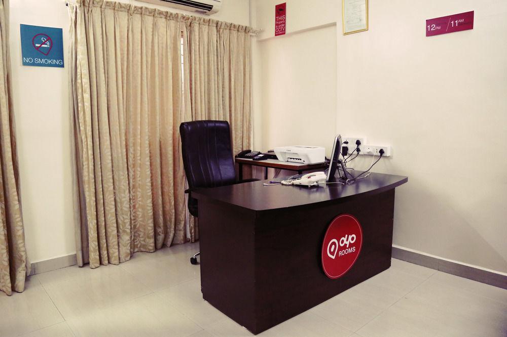 Oyo 946 Royce Studio Apartments Pune Eksteriør bilde