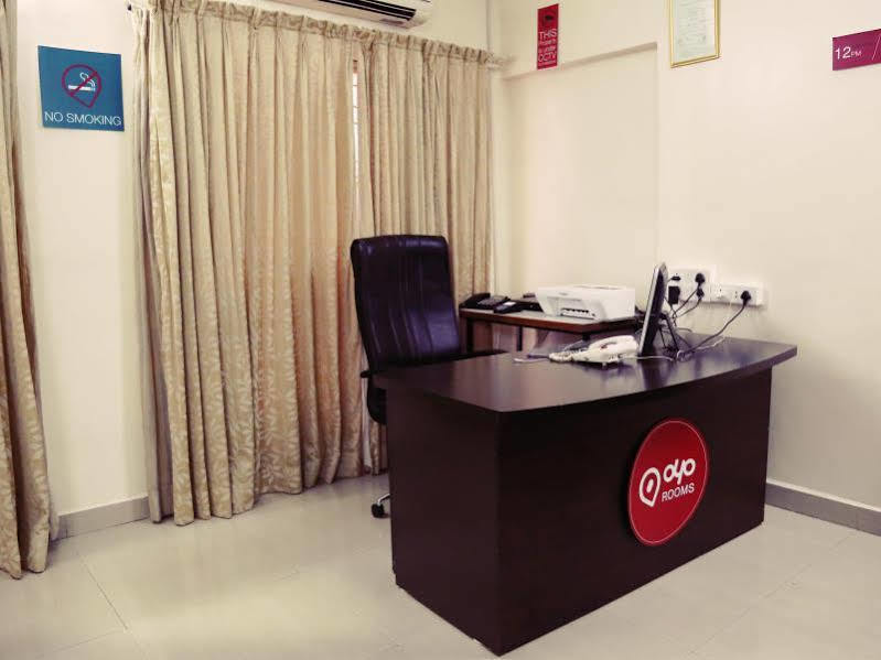Oyo 946 Royce Studio Apartments Pune Eksteriør bilde